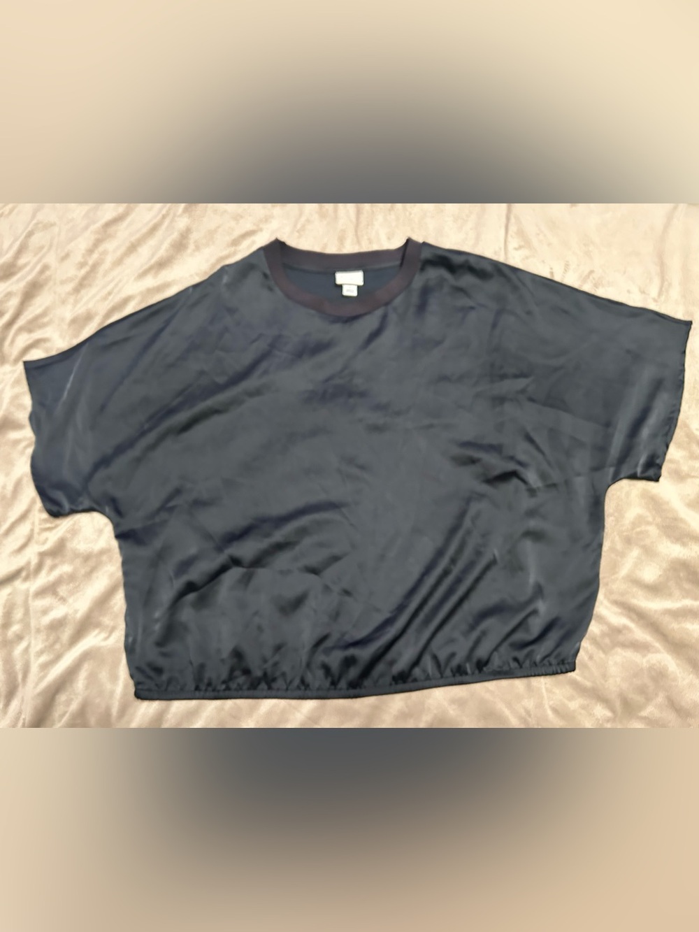 Boxy Short Sleeve Silky Top in Black size L women’s